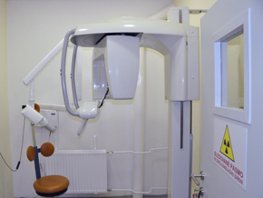 Panoramatický a intraorální rentgen